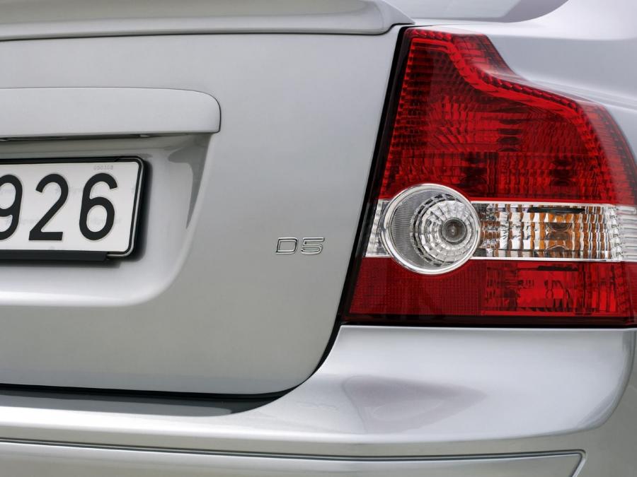  Volvo S40 D5 2004 года  (фото 21 из 21)